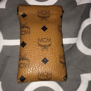 MCM pouch